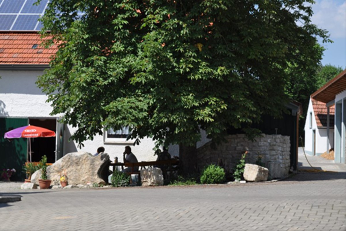 Der kleine Biergarten des Ingerwirts